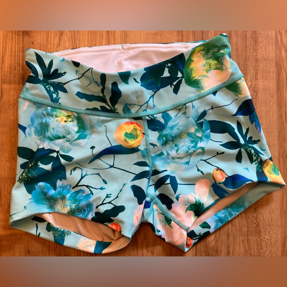 Oiselle shorts